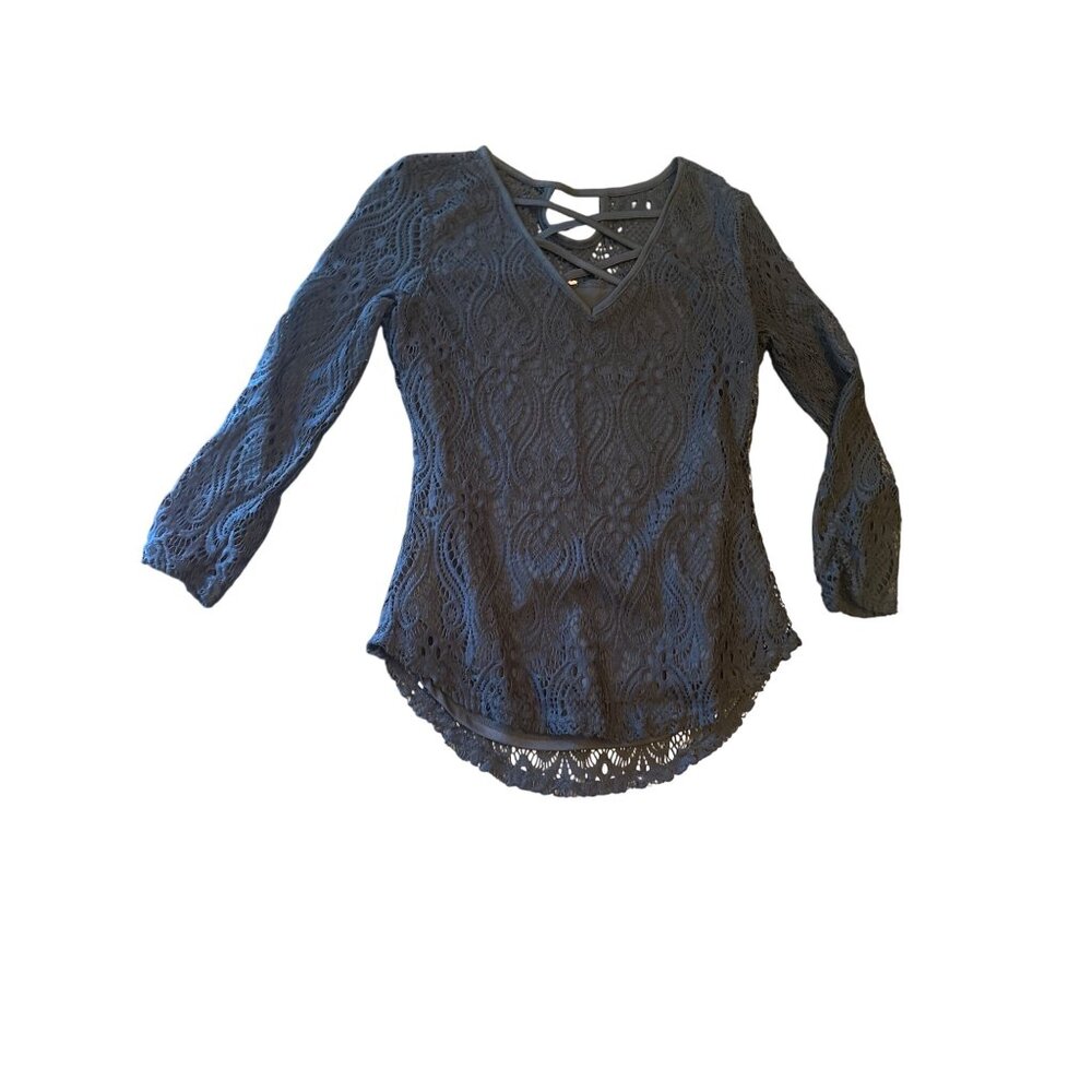 Lace Top Black Strappy V-Neck Paisley Long Sleeve Lined Keyhole Back Curved Hem